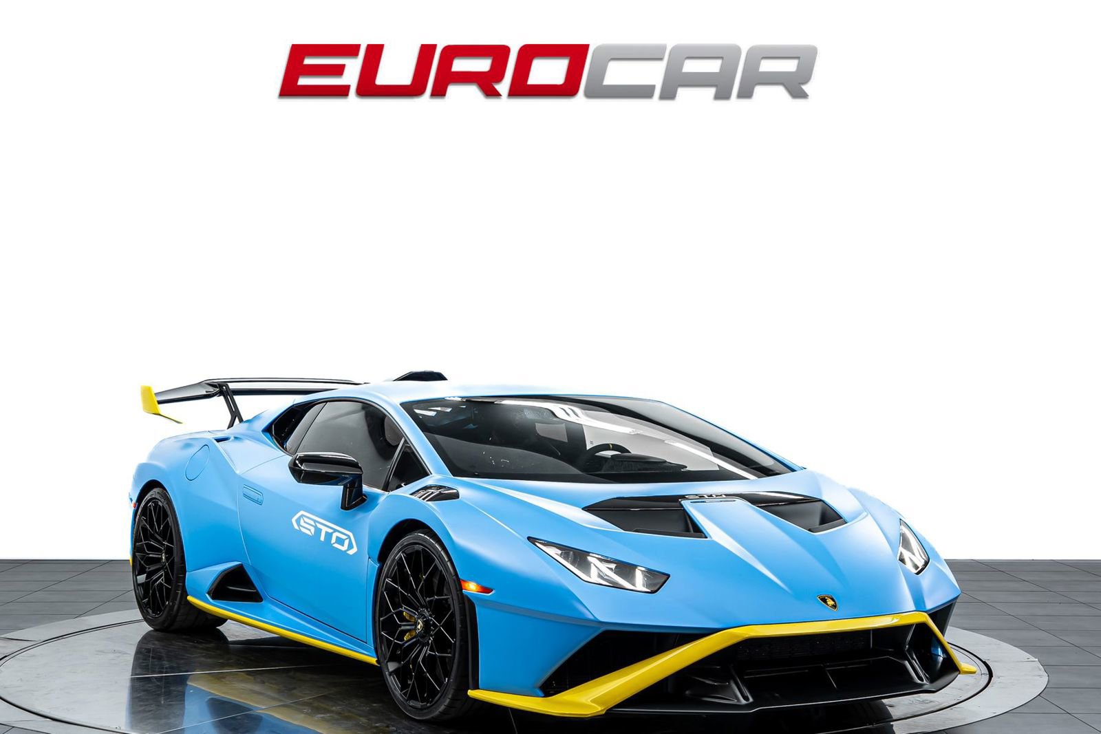 Used 2022 Lamborghini Huracan STO image 7