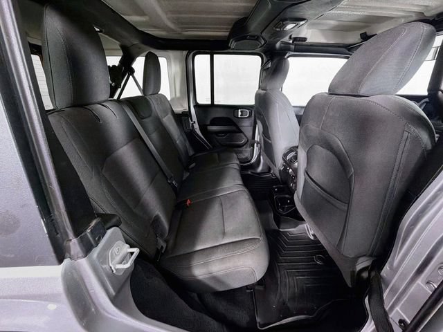 Used 2018 Jeep Wrangler Unlimited Sahara w/ Dual Top Group AWD/4WD image 27