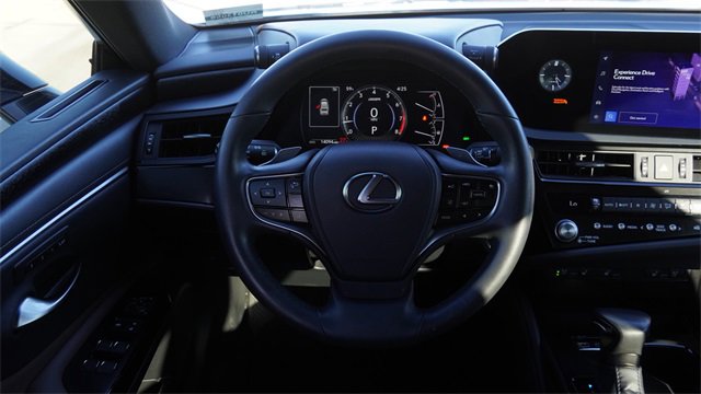 Used 2024 Lexus ES 250 w/ Premium Package image 17