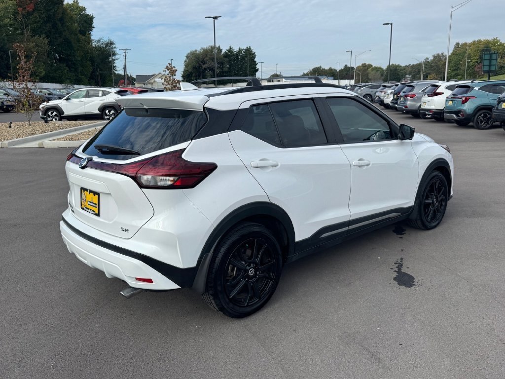 Used 2021 Nissan Kicks SR FWD image 3