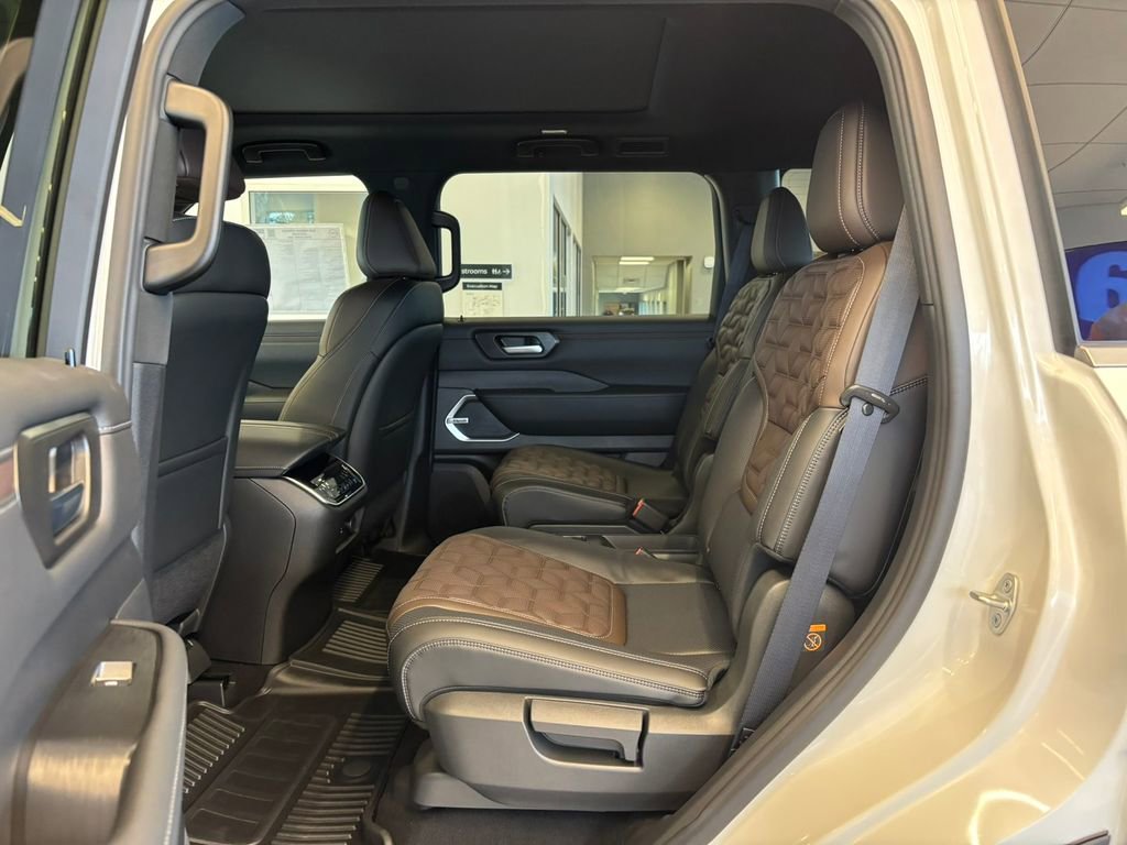 New 2026 Nissan Armada Platinum image 24