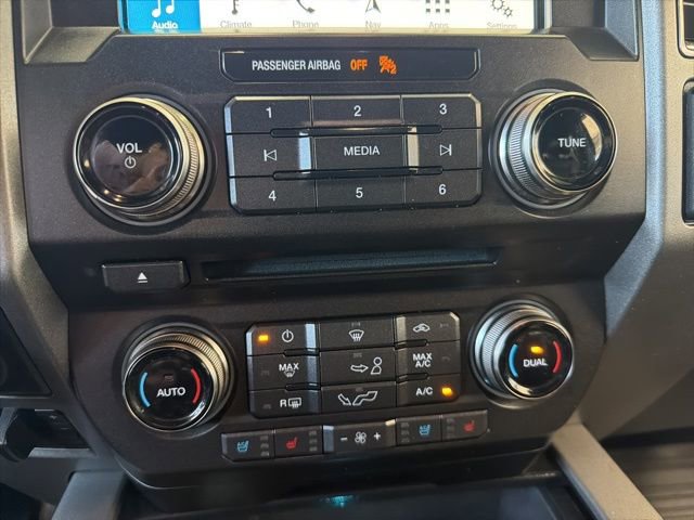 Used 2017 Ford F150 Raptor w/ Equipment Group 802A Luxury AWD/4WD image 27