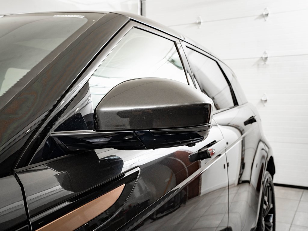 Used 2020 Land Rover Range Rover Evoque R-Dynamic HSE image 16