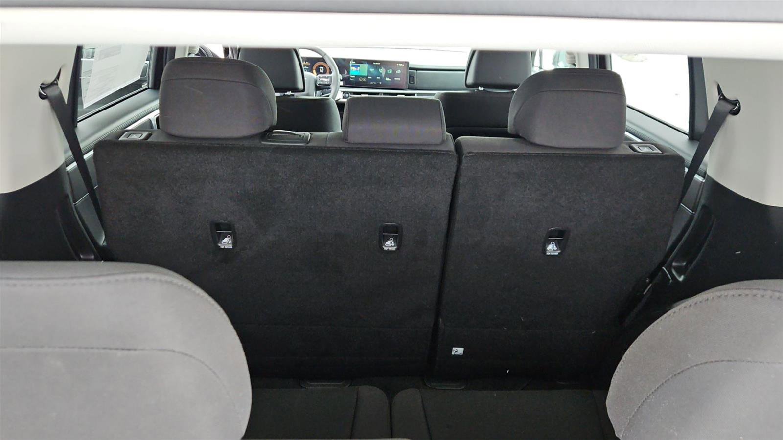 New 2026 Hyundai Santa Fe SE image 14