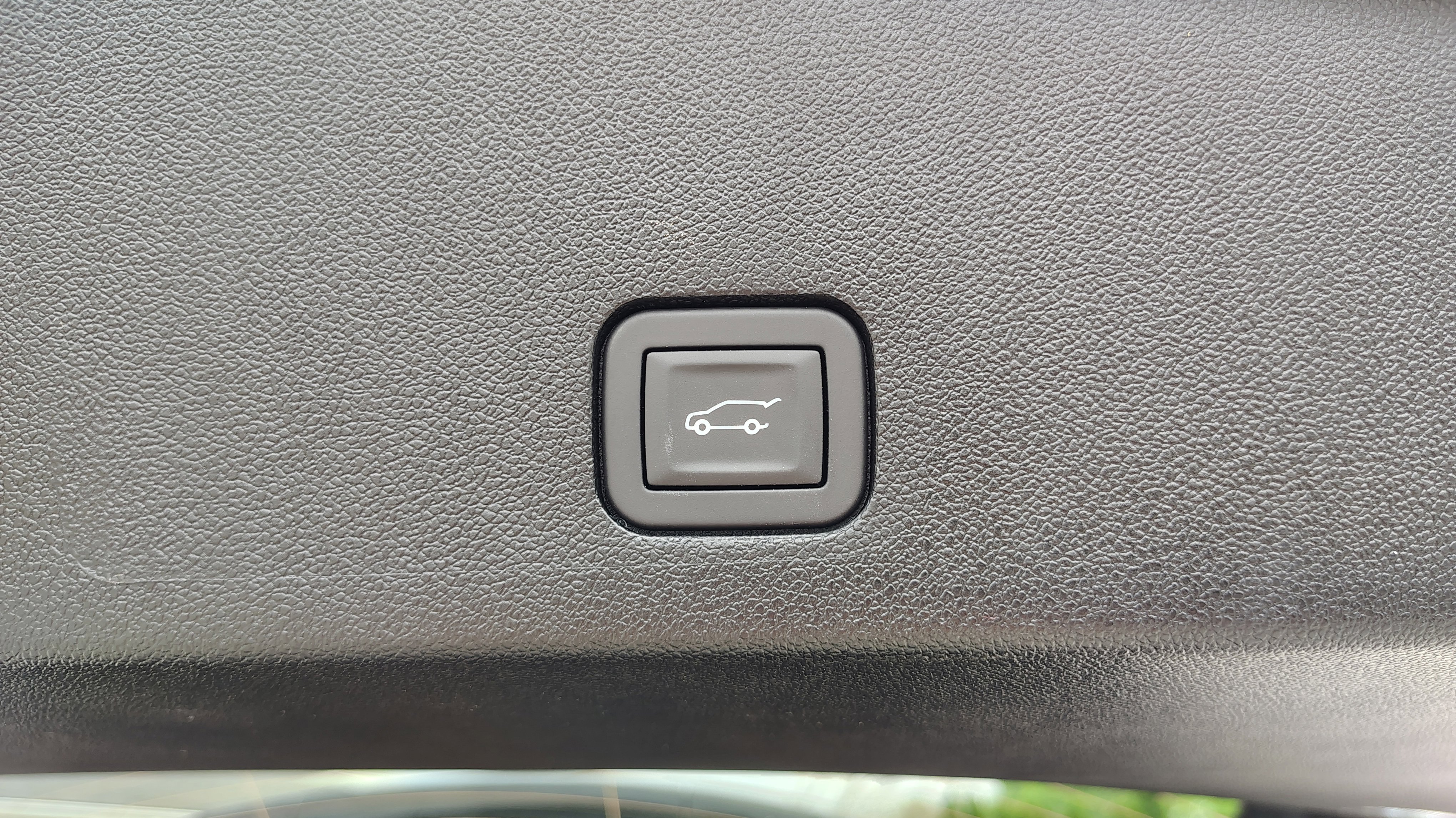 New 2025 Cadillac XT6 Luxury image 42