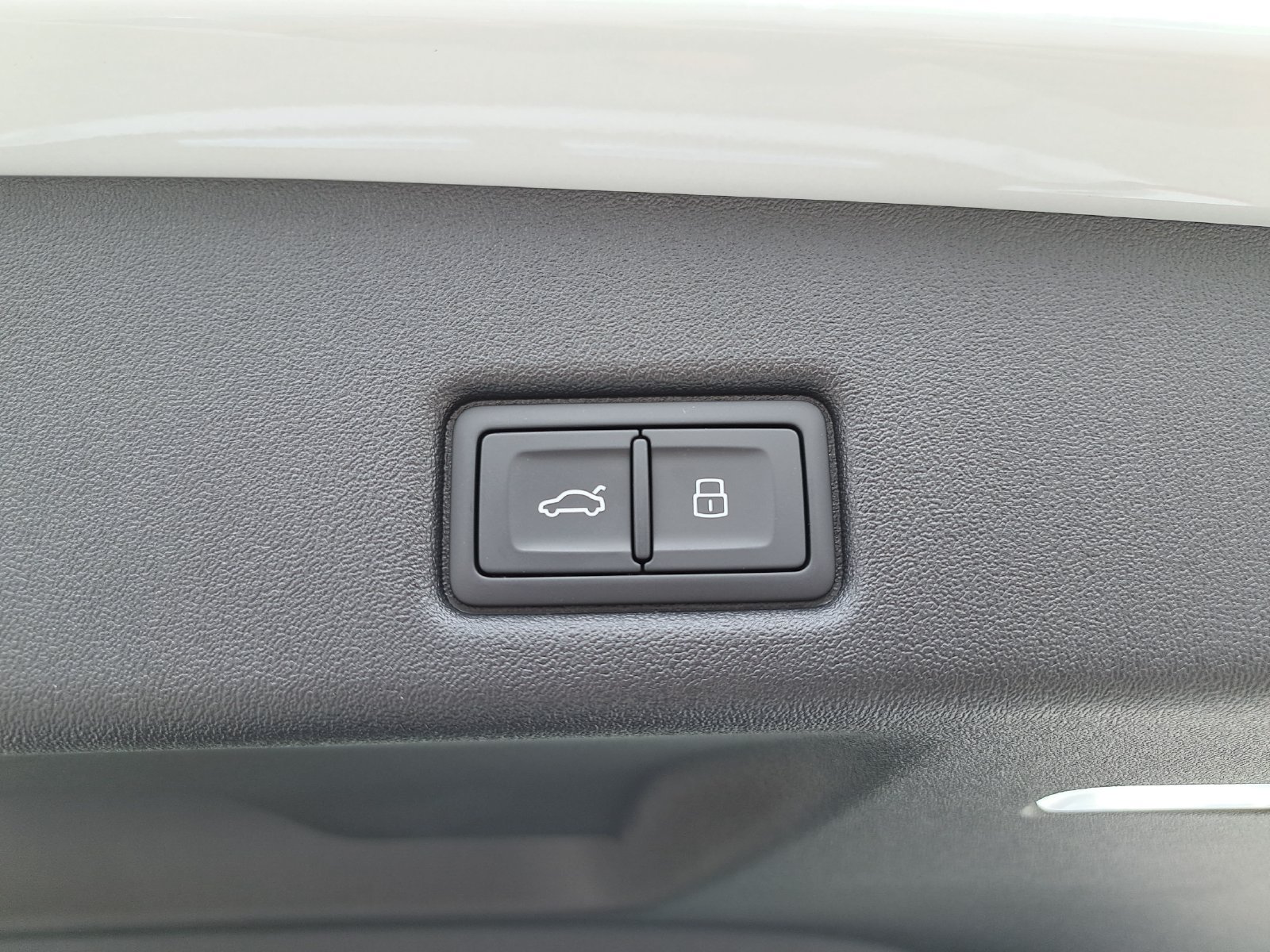 New 2026 Audi SQ5 Premium Plus AWD/4WD image 13
