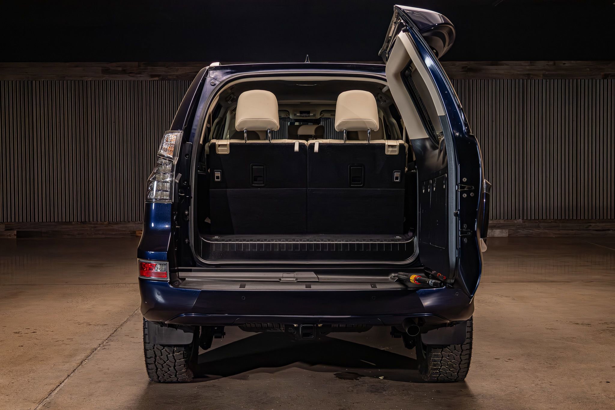 Used 2021 Lexus GX 460 Premium w/ Premium Package AWD/4WD image 8
