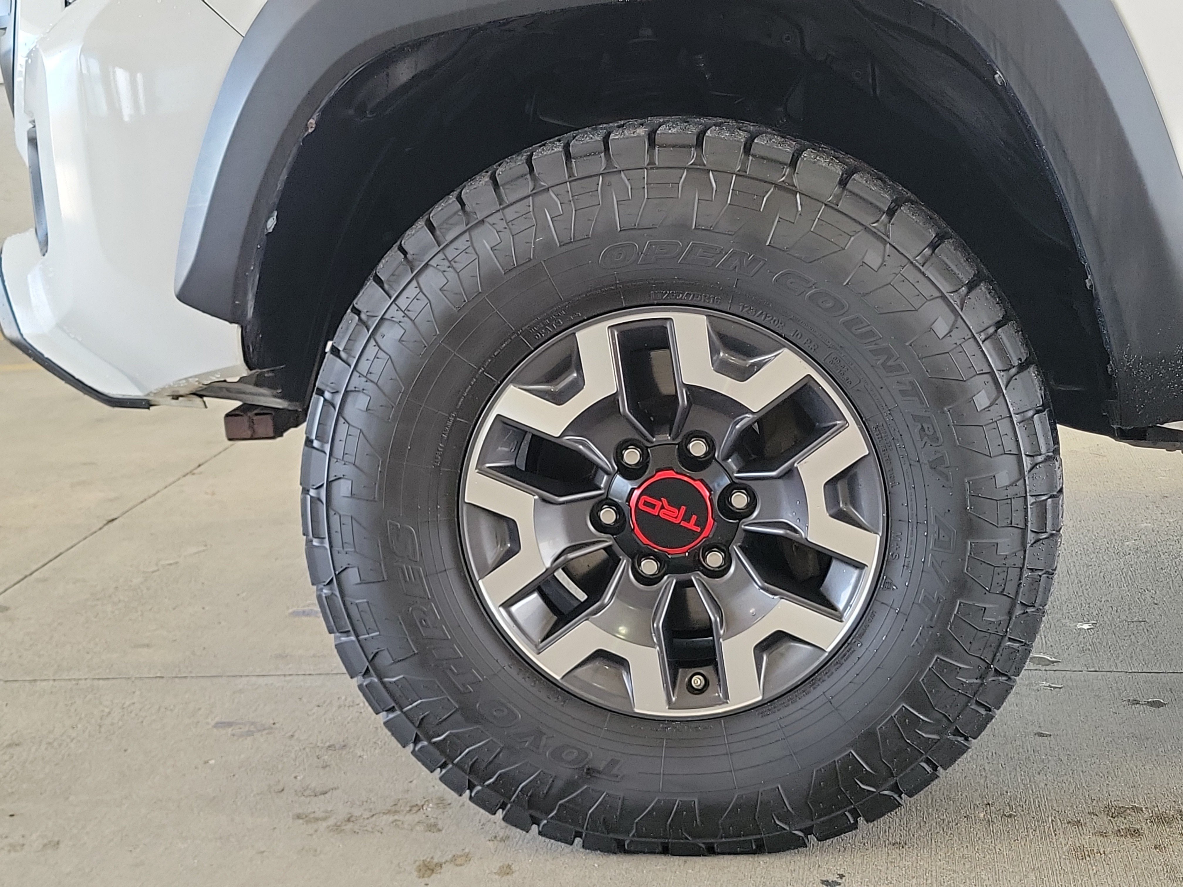 Used 2019 Toyota Tacoma TRD Off-Road AWD/4WD image 27