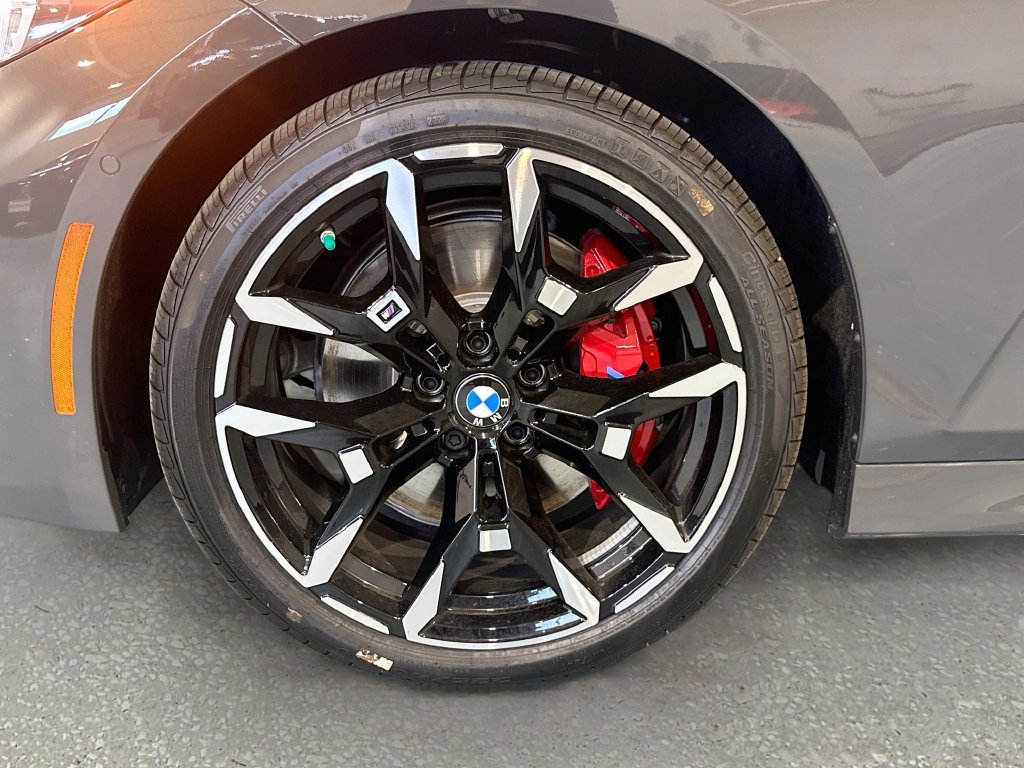 New 2026 BMW 330i xDrive Sedan w/ M Sport Package AWD/4WD image 33