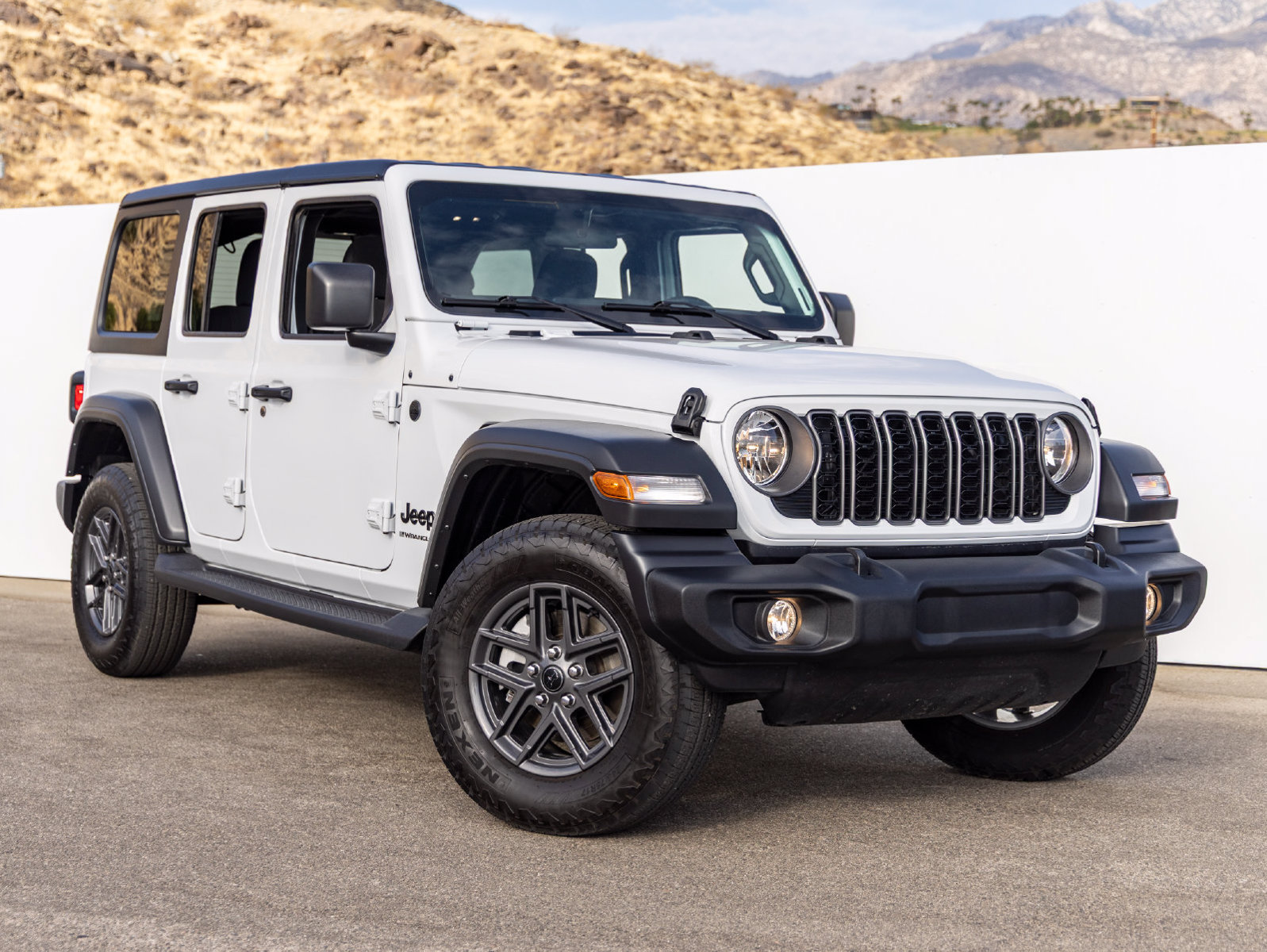 Used 2025 Jeep Wrangler Unlimited Sport AWD/4WD image 7
