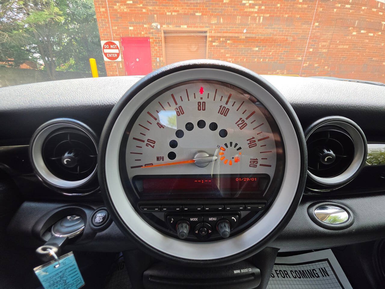 Used 2011 MINI Cooper Hardtop FWD image 13