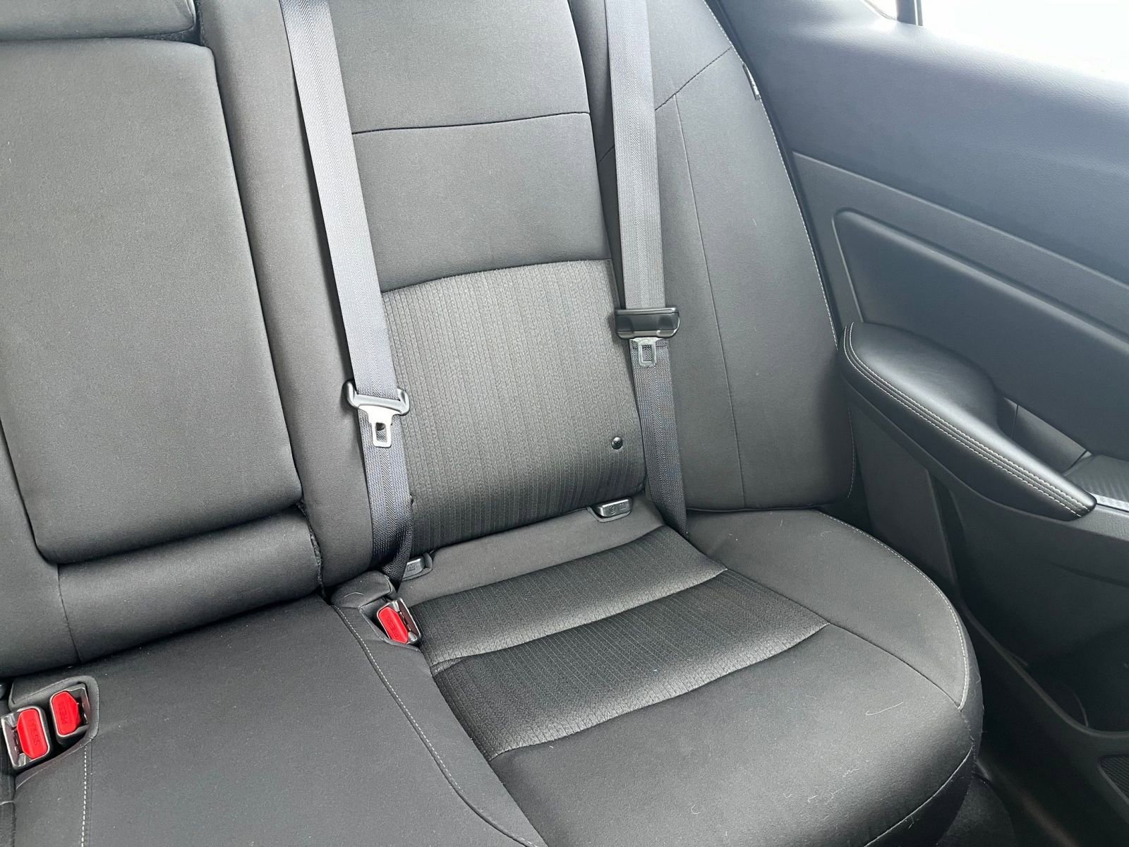 Used 2025 Nissan Altima 2.5 SV image 35