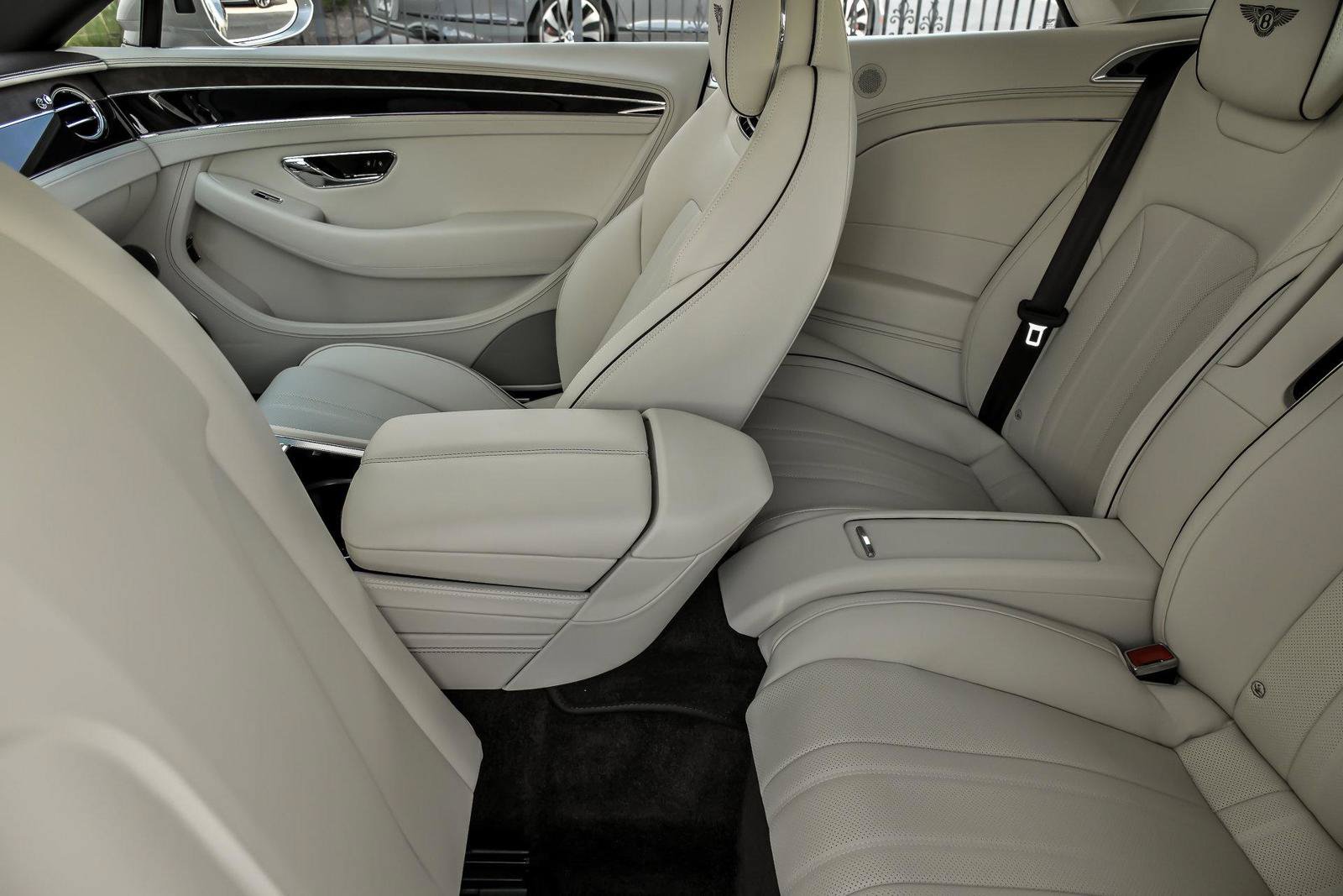 New 2026 Bentley Continental GTC AWD/4WD image 33