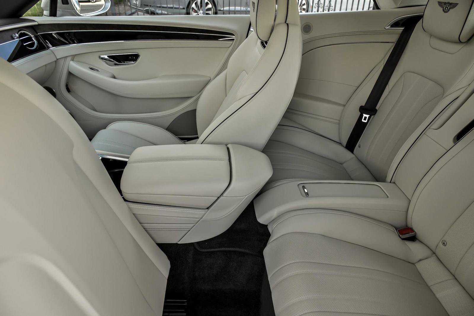 New 2026 Bentley Continental GTC image 33