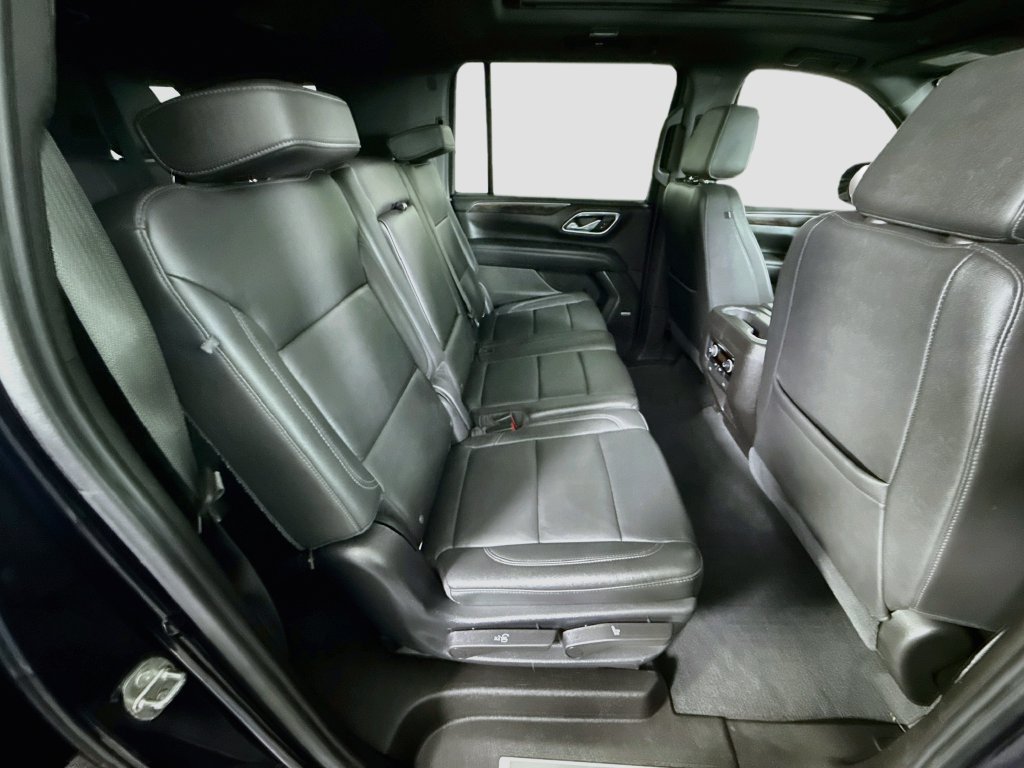 Used 2021 Chevrolet Suburban LT AWD/4WD image 32