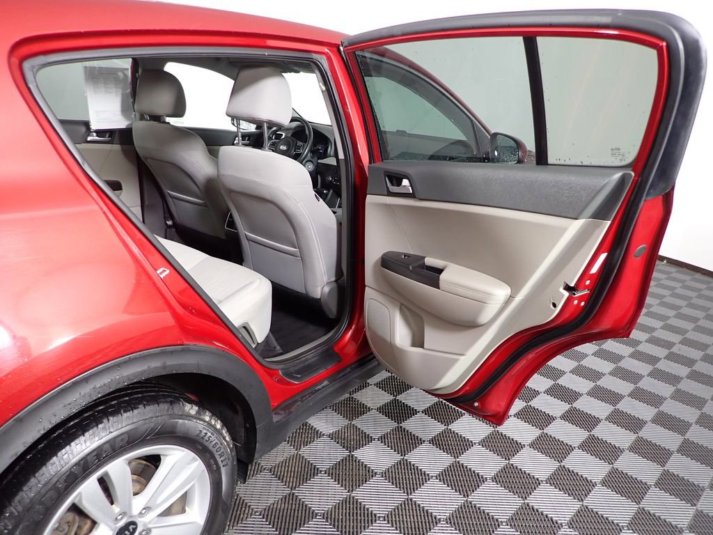 Used 2019 Kia Sportage LX image 38