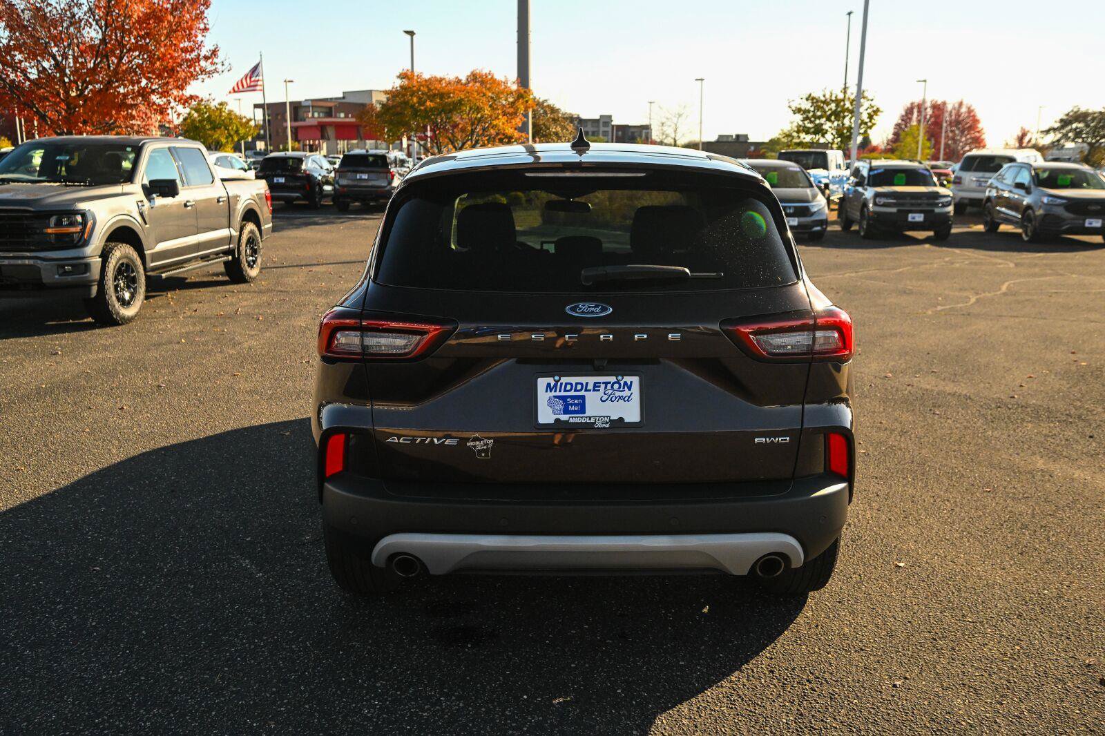Used 2023 Ford Escape Active w/ Tech Pack #2 AWD/4WD image 6