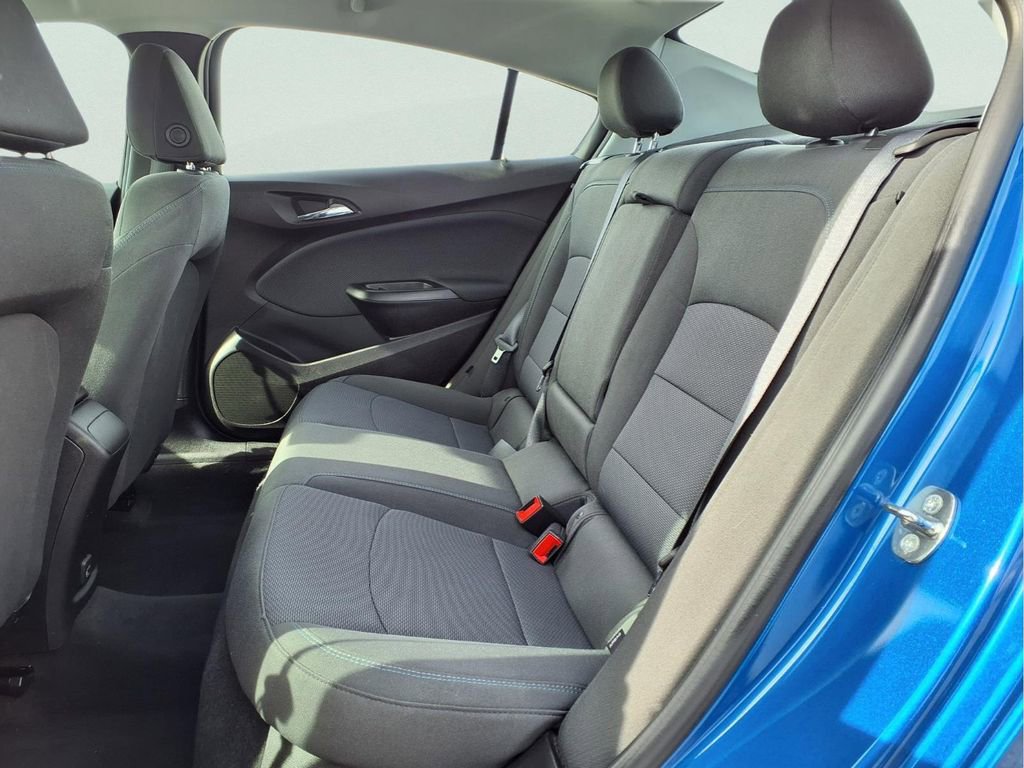 Used 2019 Chevrolet Cruze LT image 10