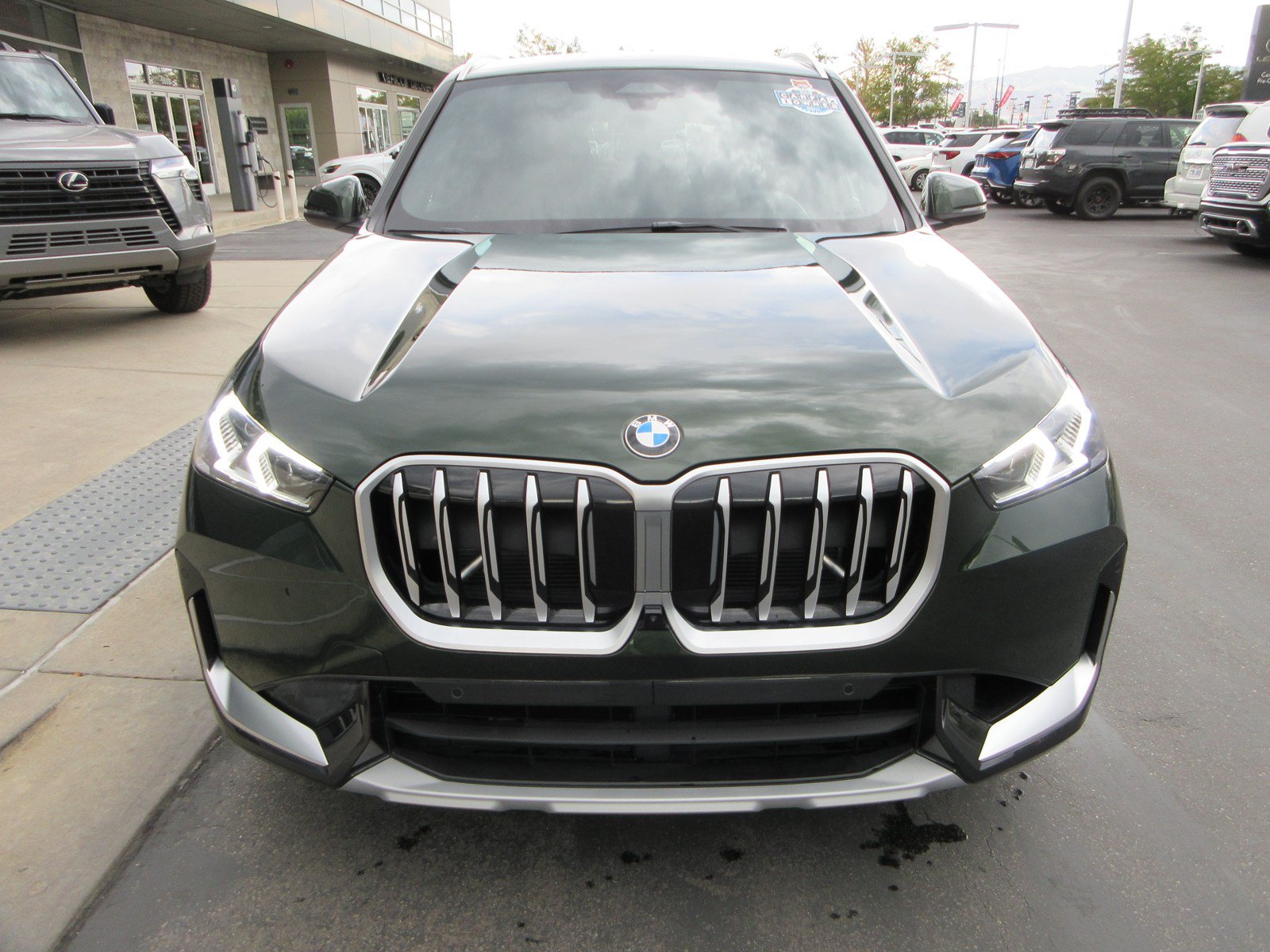 Used 2025 BMW X1 xDrive28i w/ Premium Package AWD/4WD image 15