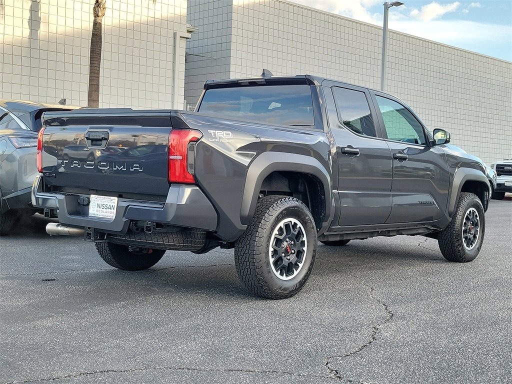 Used 2025 Toyota Tacoma TRD Off-Road image 32