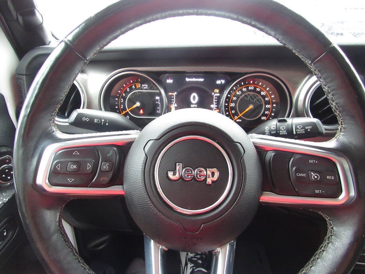Used 2018 Jeep Wrangler Unlimited Sahara AWD/4WD image 24
