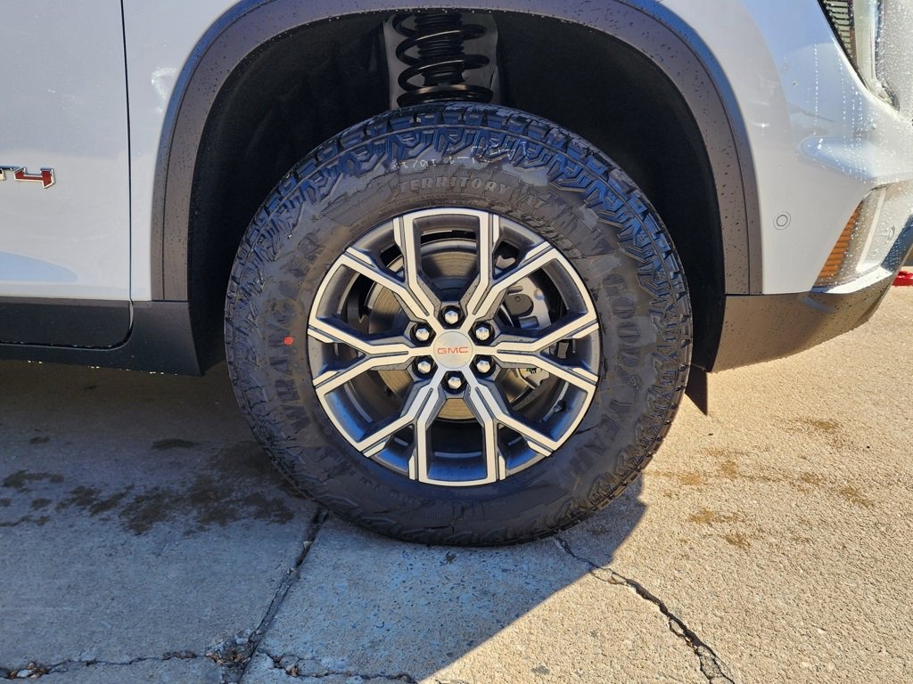 New 2026 GMC Acadia AT4 image 56