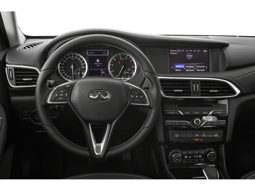 Used 2019 INFINITI QX30 w/ Navigation Package FWD image 4
