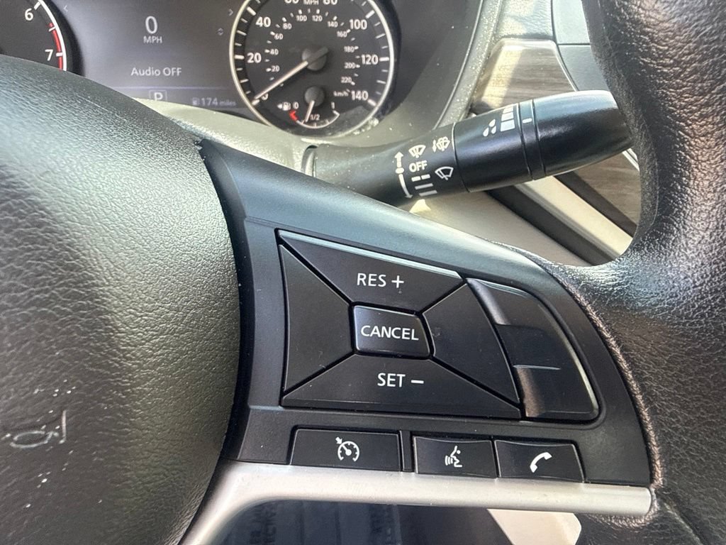 Used 2025 Nissan Altima 2.5 SV FWD image 18
