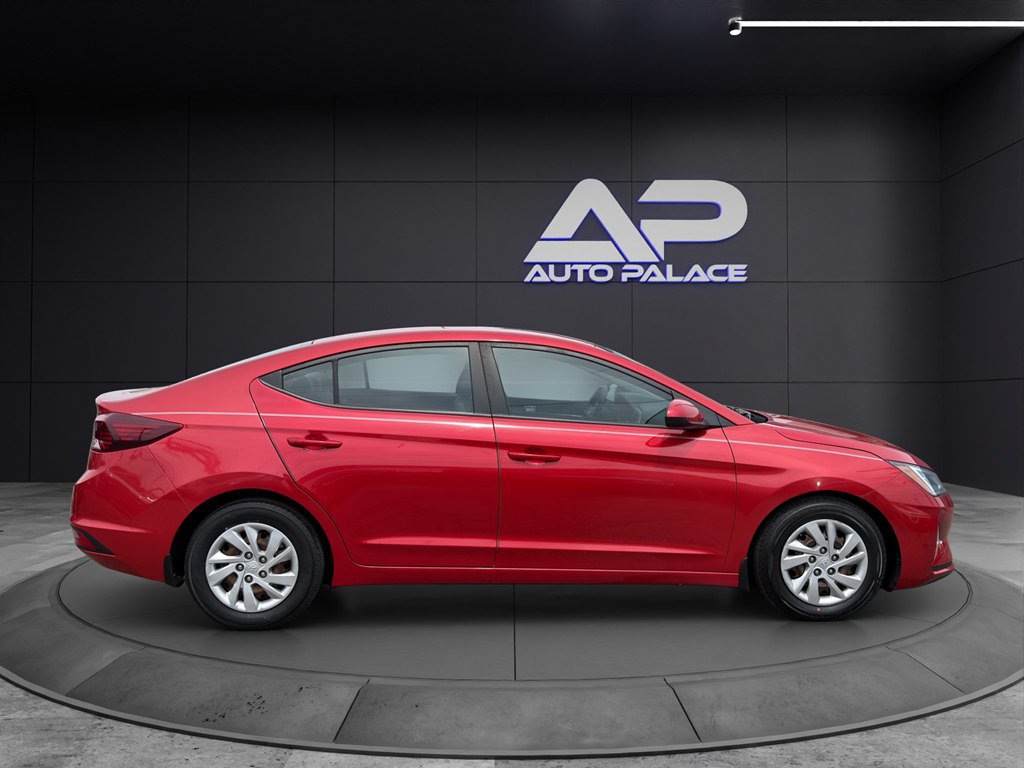 Used 2020 Hyundai Elantra SE FWD image 8