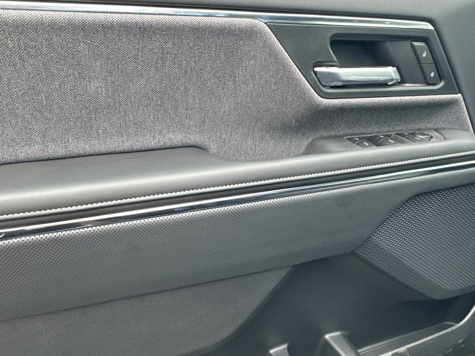 New 2026 GMC Sierra EV Elevation image 2