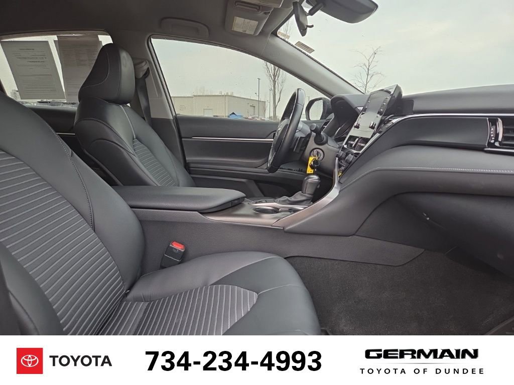 Used 2021 Toyota Camry SE image 15