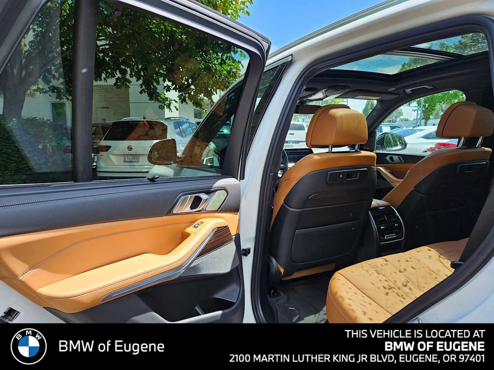 Used 2023 BMW X5 xDrive45e w/ Executive Package AWD/4WD image 19