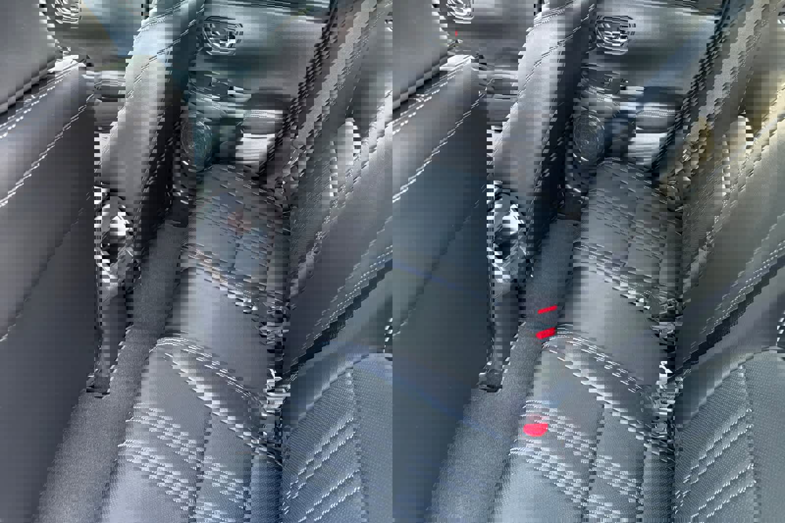 Used 2025 Honda HR-V EX-L image 4