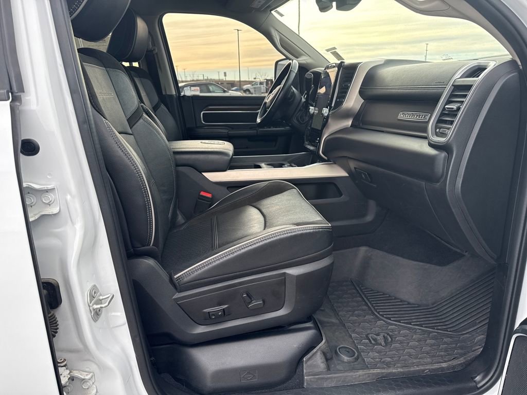 Used 2024 RAM 3500 Laramie image 31