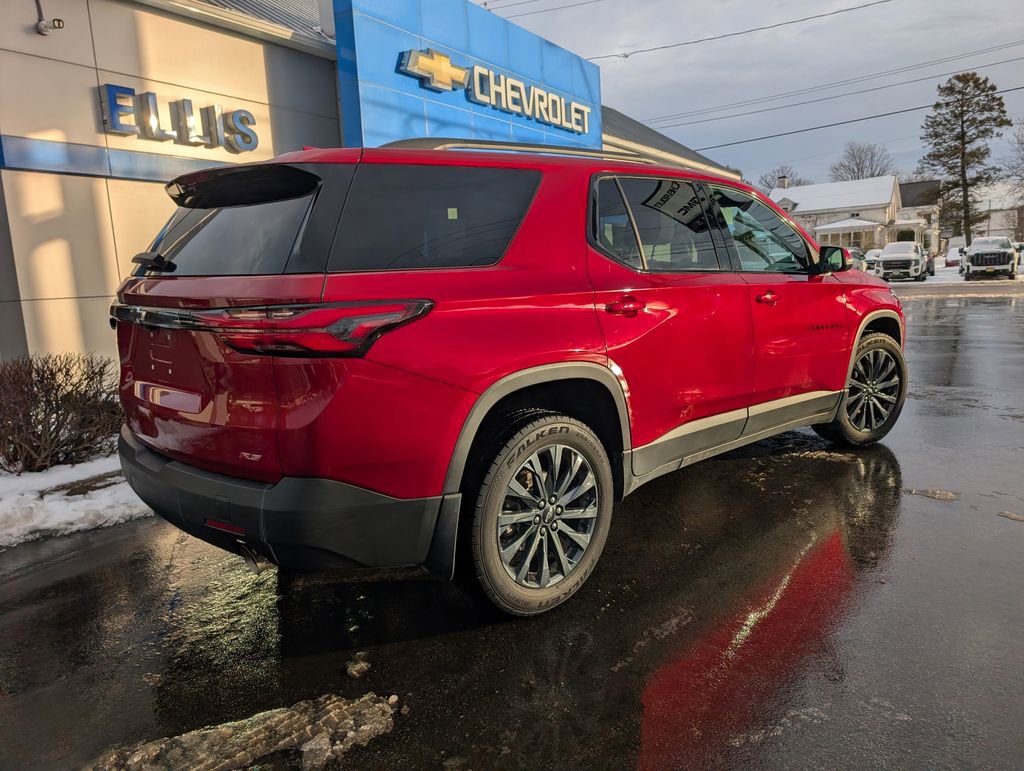 Certified 2023 Chevrolet Traverse RS w/ LPO, Floor Liner Package image 4
