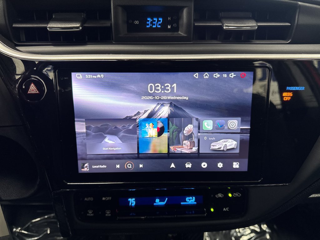 Used 2018 Toyota Corolla LE FWD image 21