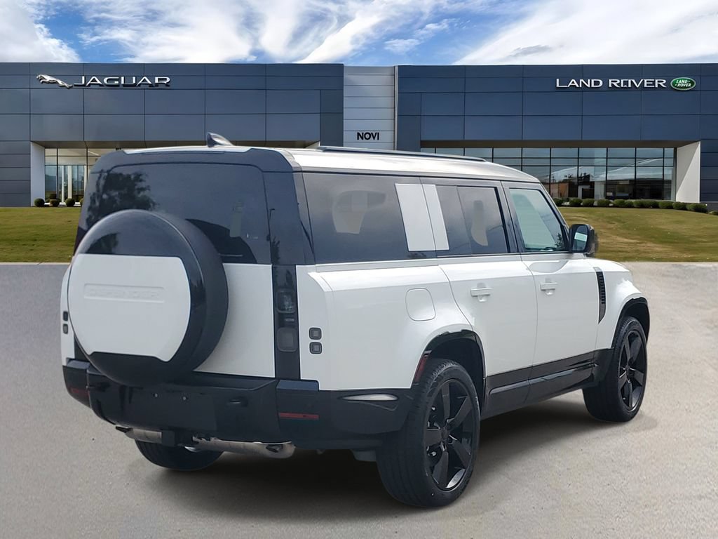 New 2026 Land Rover Defender 130 X-Dynamic SE AWD/4WD image 3