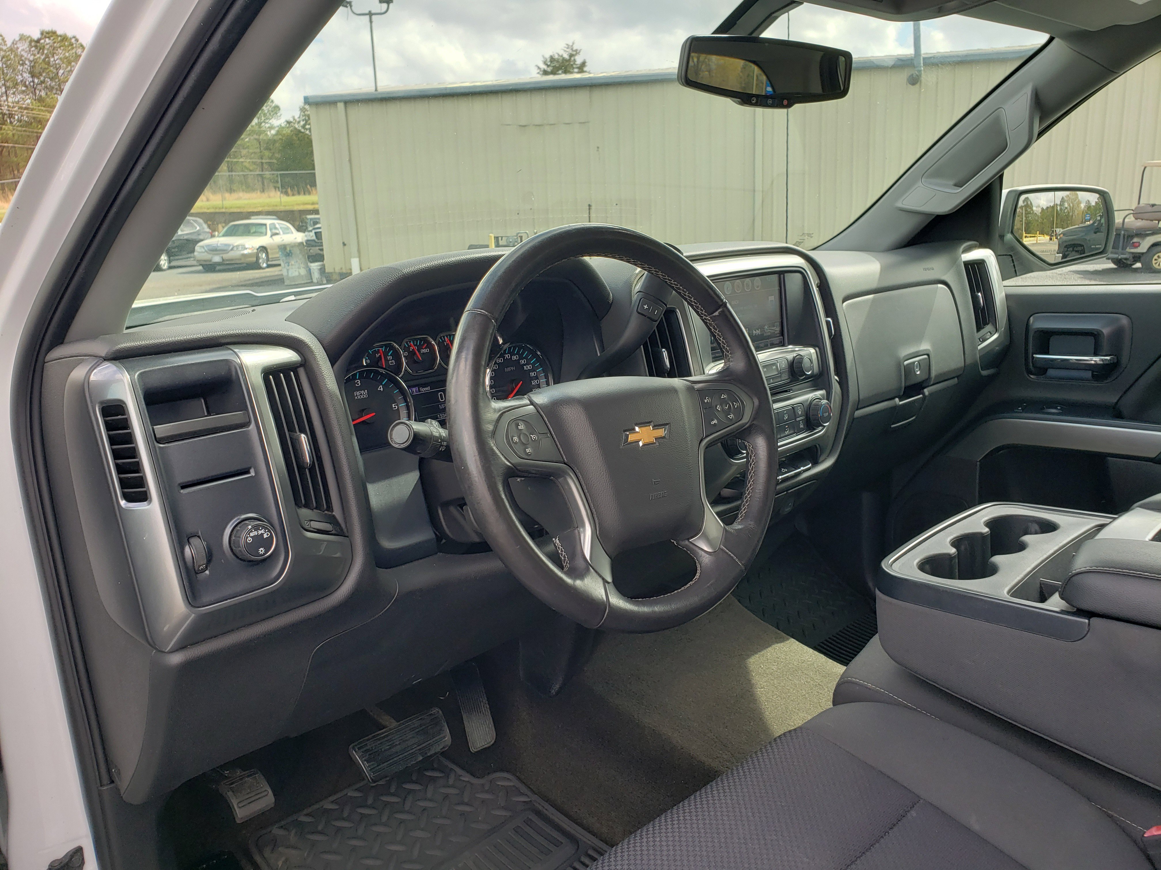 Used 2018 Chevrolet Silverado 1500 LT image 14