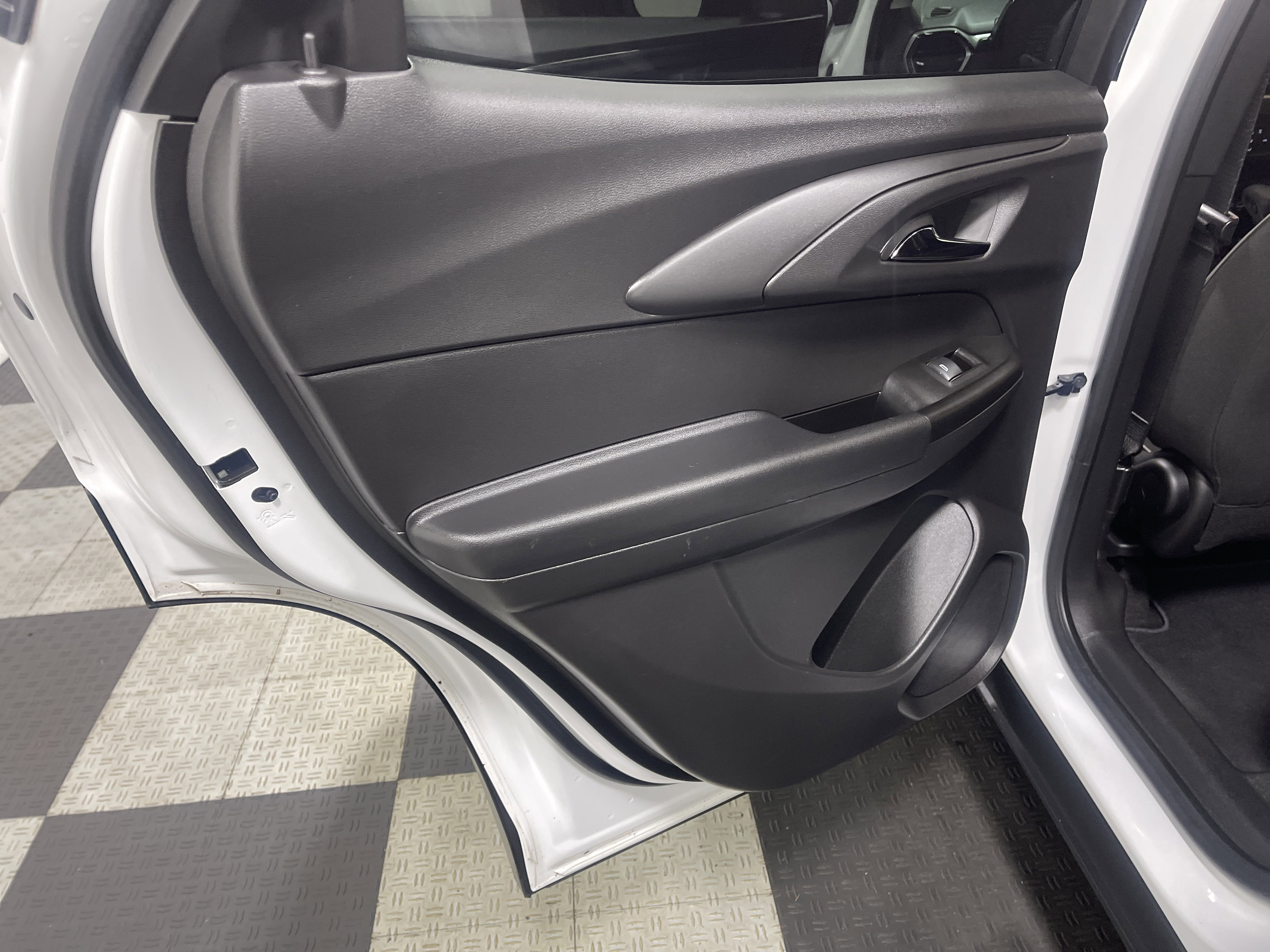 Used 2024 Chevrolet TrailBlazer LT image 15