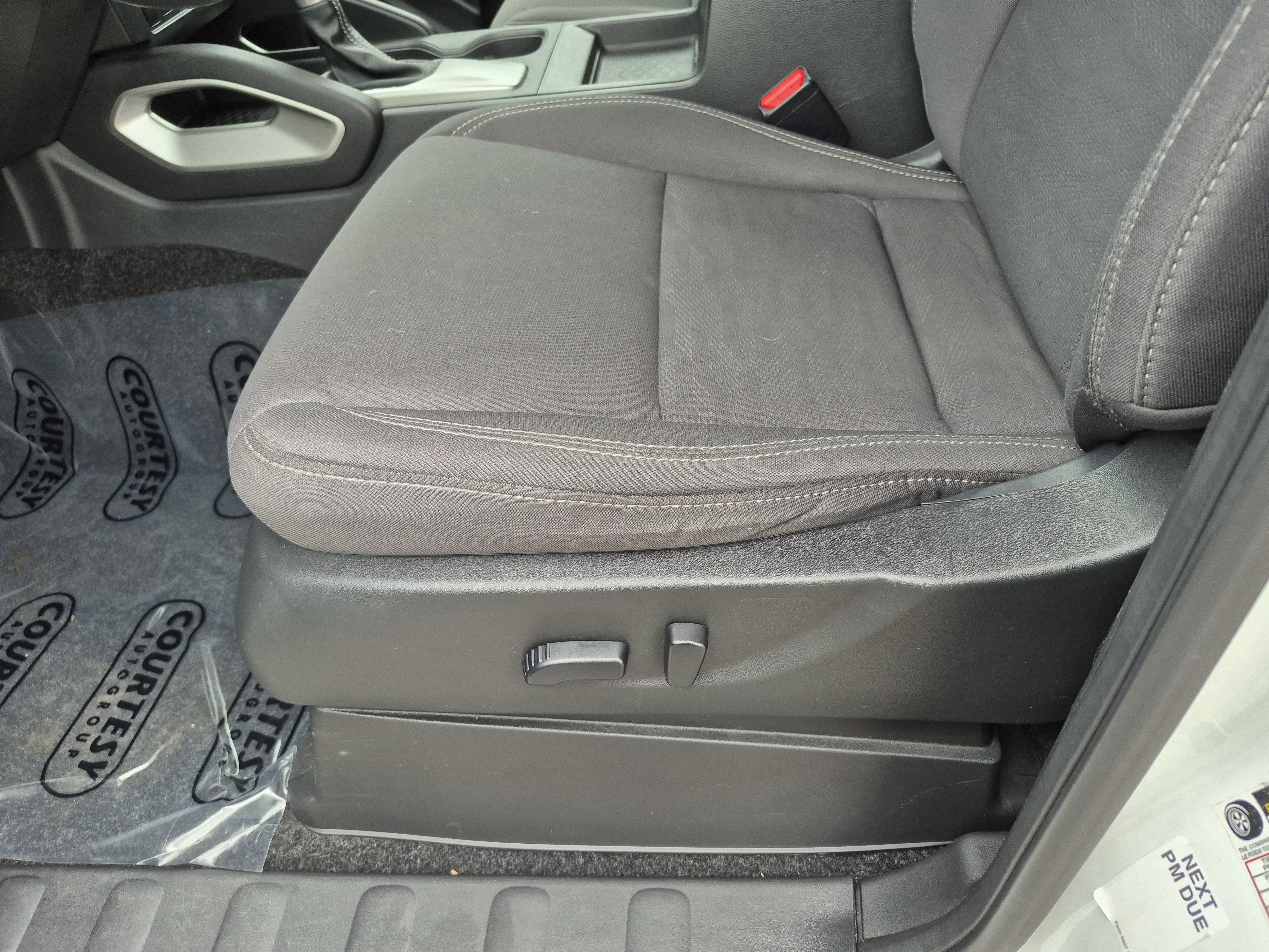 Certified 2024 Nissan Frontier SV RWD image 23