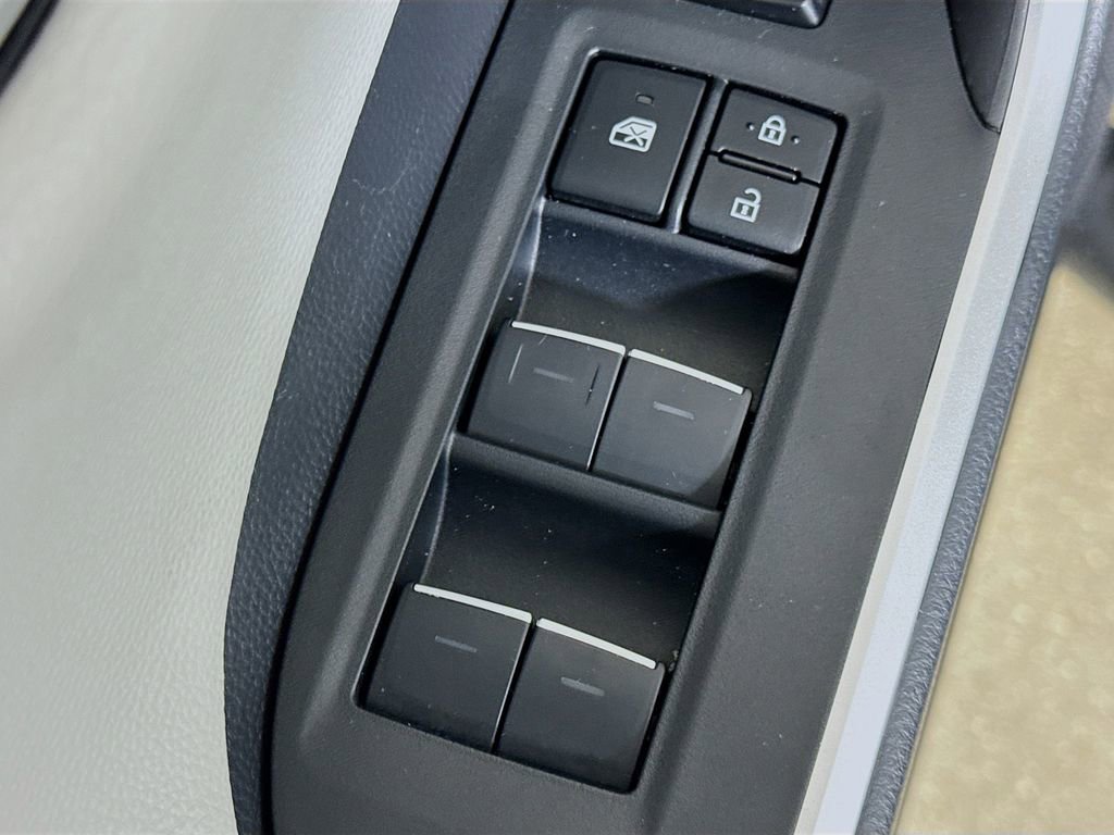 Used 2024 Toyota RAV4 Limited image 18