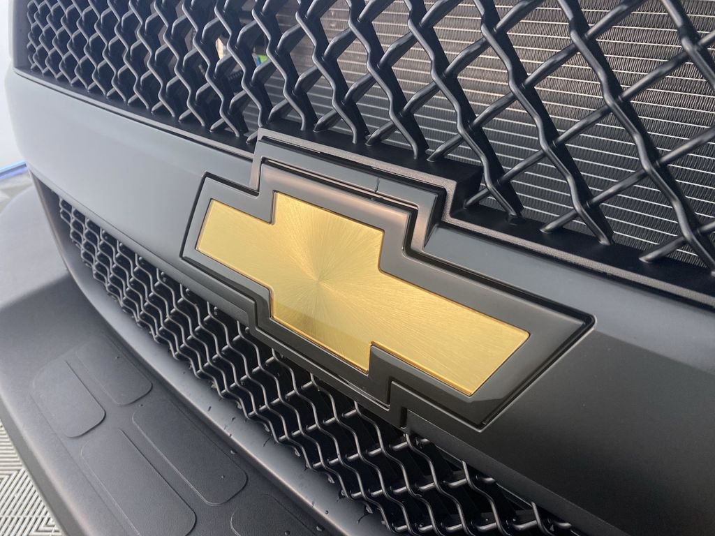 New 2025 Chevrolet Express 2500 Extended image 27