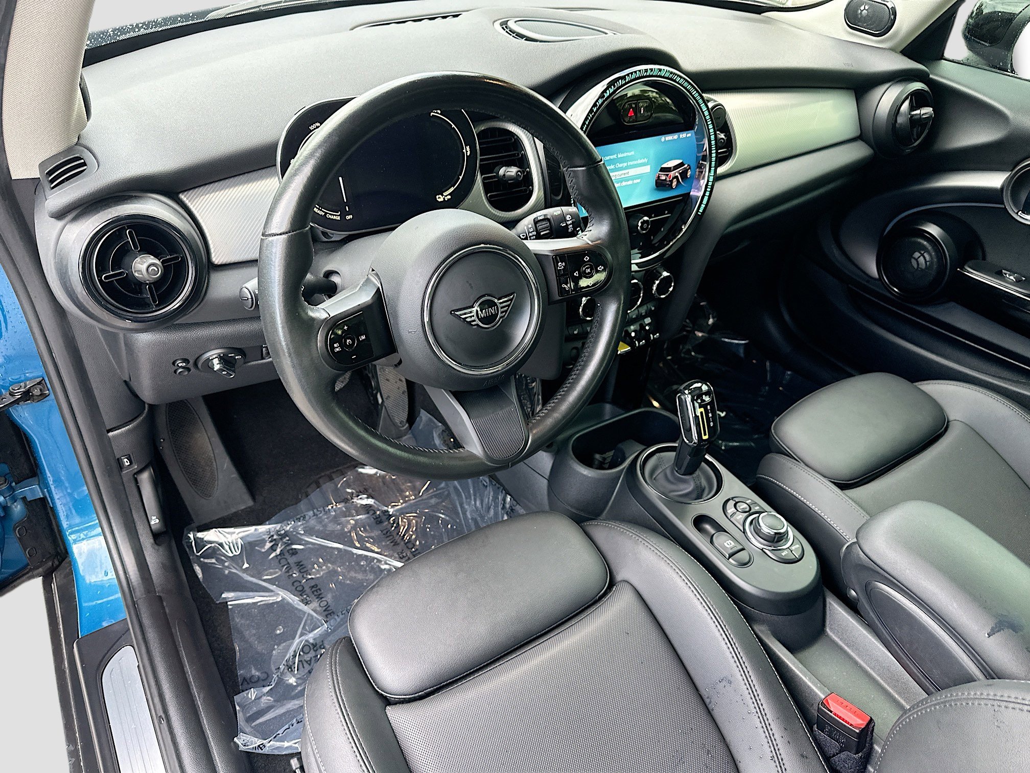 Used 2024 MINI Cooper SE image 9