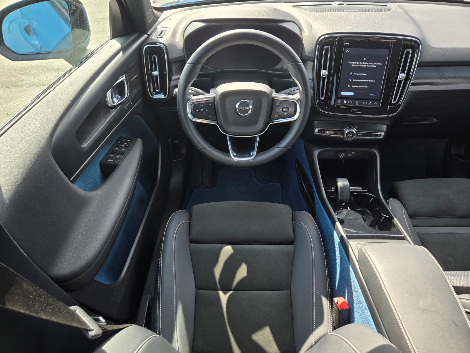 Certified 2023 Volvo C40 P8 Recharge Ultimate w/ Protection Package Premier image 10