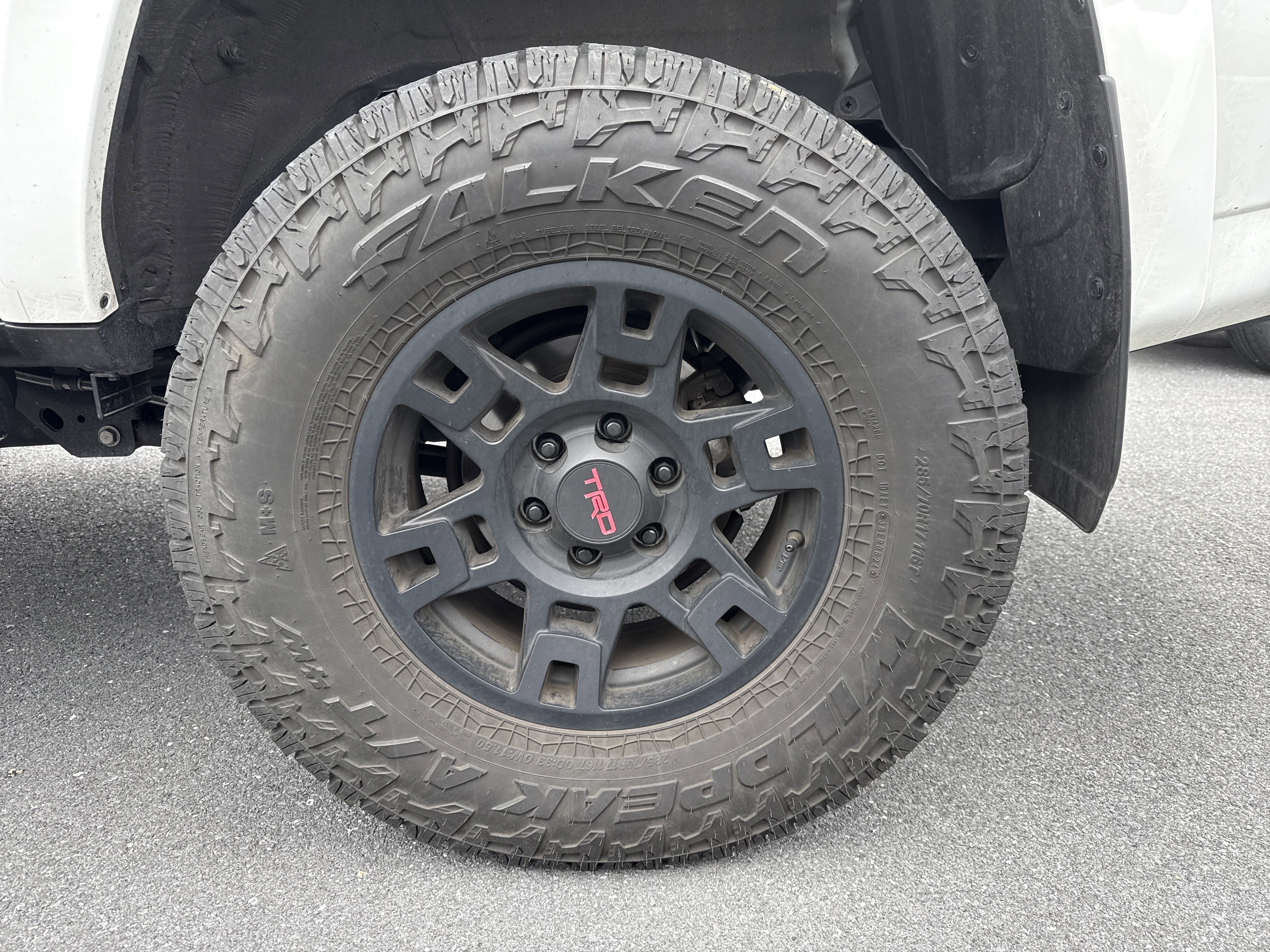 Used 2024 Toyota 4Runner TRD Off-Road Premium image 7