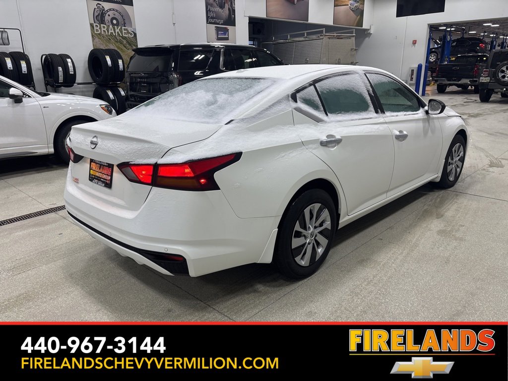 Used 2025 Nissan Altima 2.5 S image 9