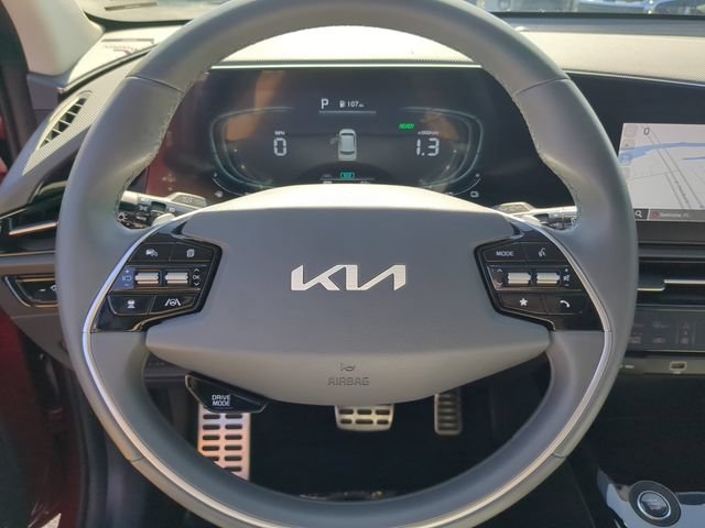 Used 2024 Kia Niro EX Touring FWD image 32