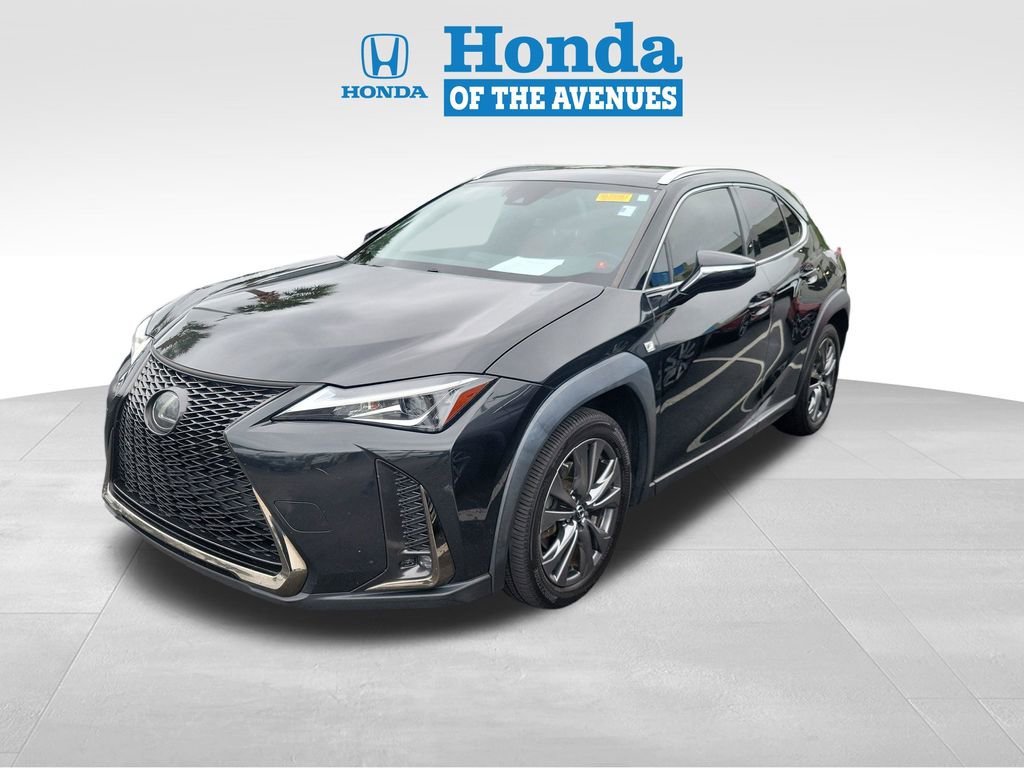 Used 2019 Lexus UX 200 F Sport w/ F Sport Premium Package FWD image 3