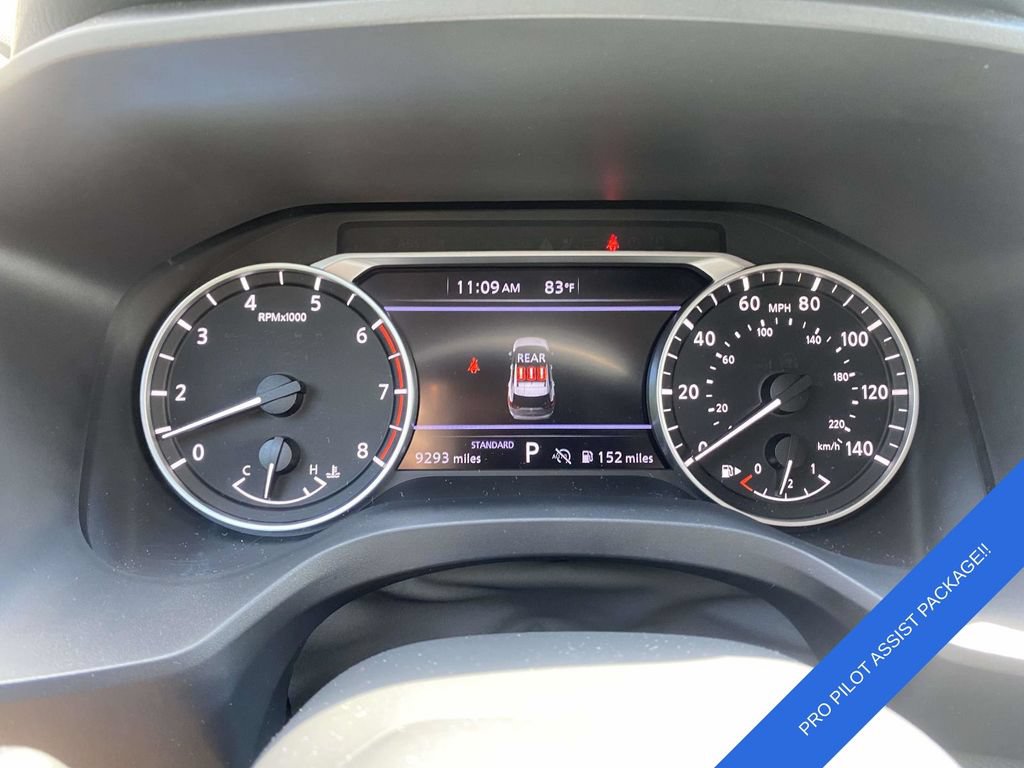 Used 2025 Nissan Rogue SV FWD image 22