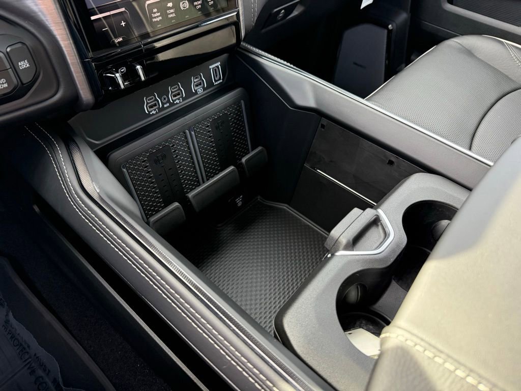 New 2025 RAM 2500 Rebel w/ Rebel Level 2 Equipment Group image 27